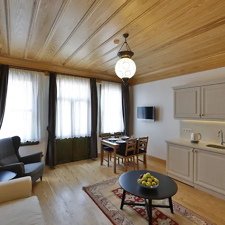 كاتريجا كوناك